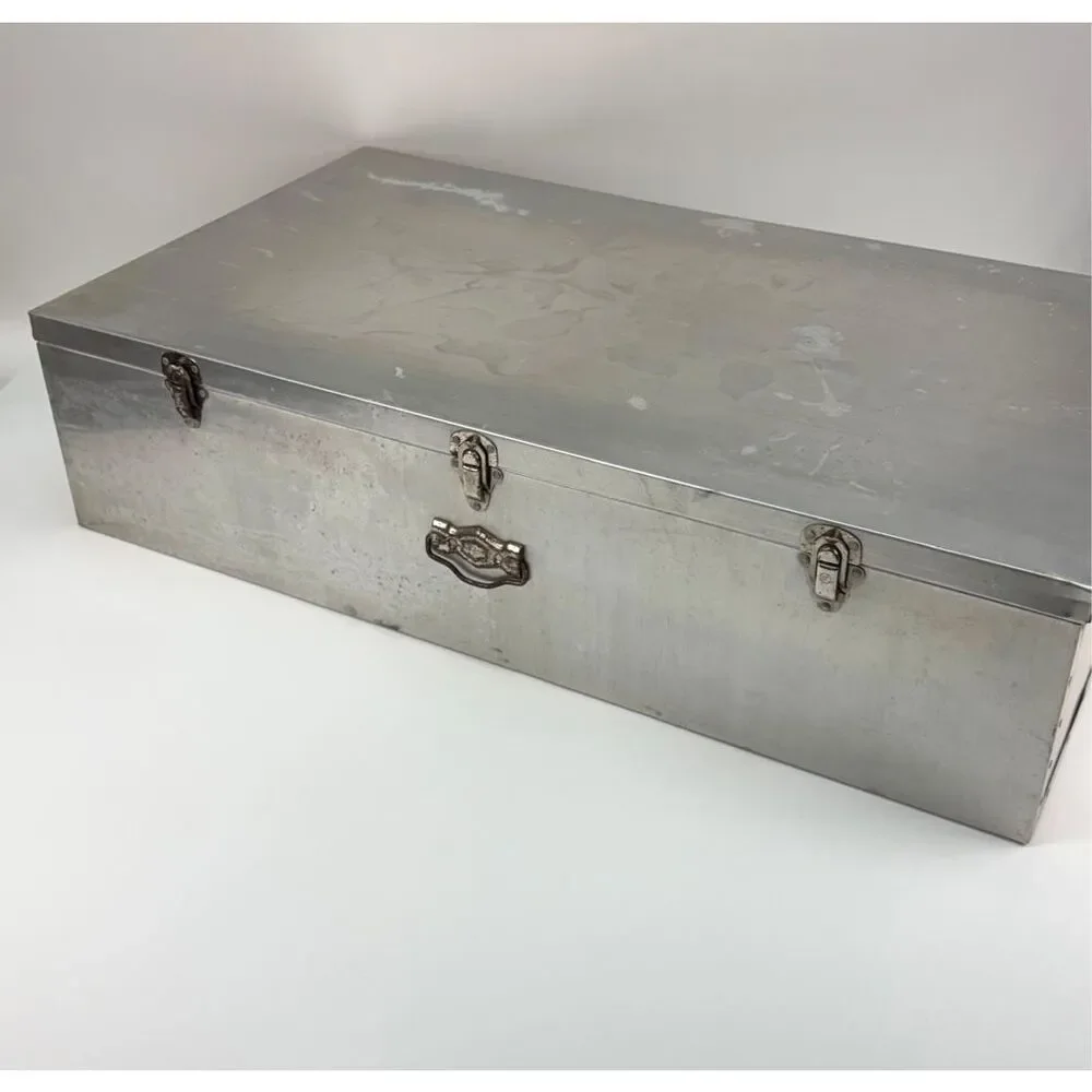 Vtg Eagle Lock Co Aluminum Wedding Dress Light Weight Storage Box Floral 32x18x8